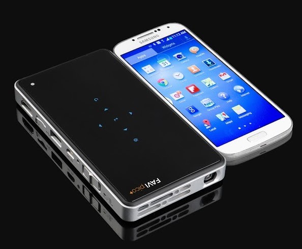 FAVI Pico+ WiFi Projector with Miracast Preview