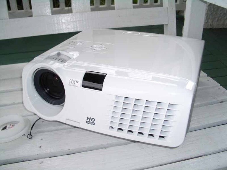 Optoma HD70 DLP Projector