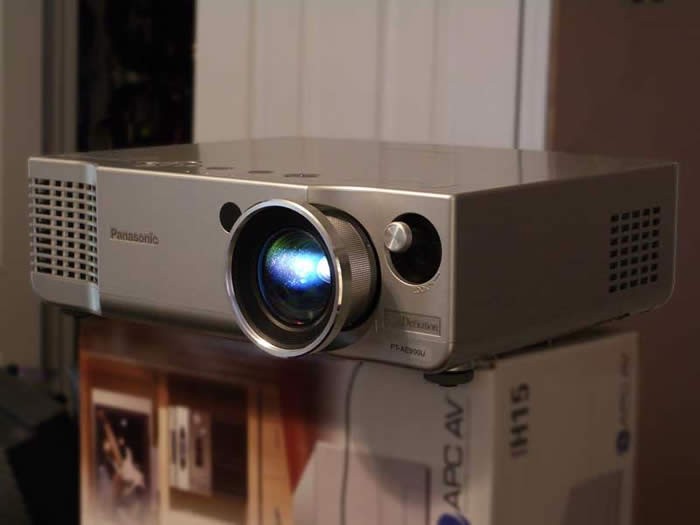 Panasonic PT-AE900U projector