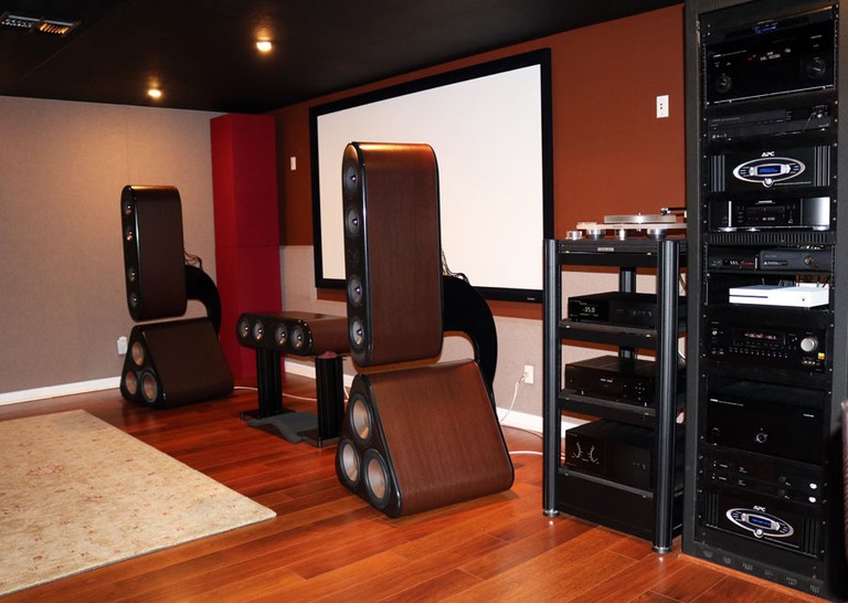 Status Acoustics 8T Audioholics Theater Room