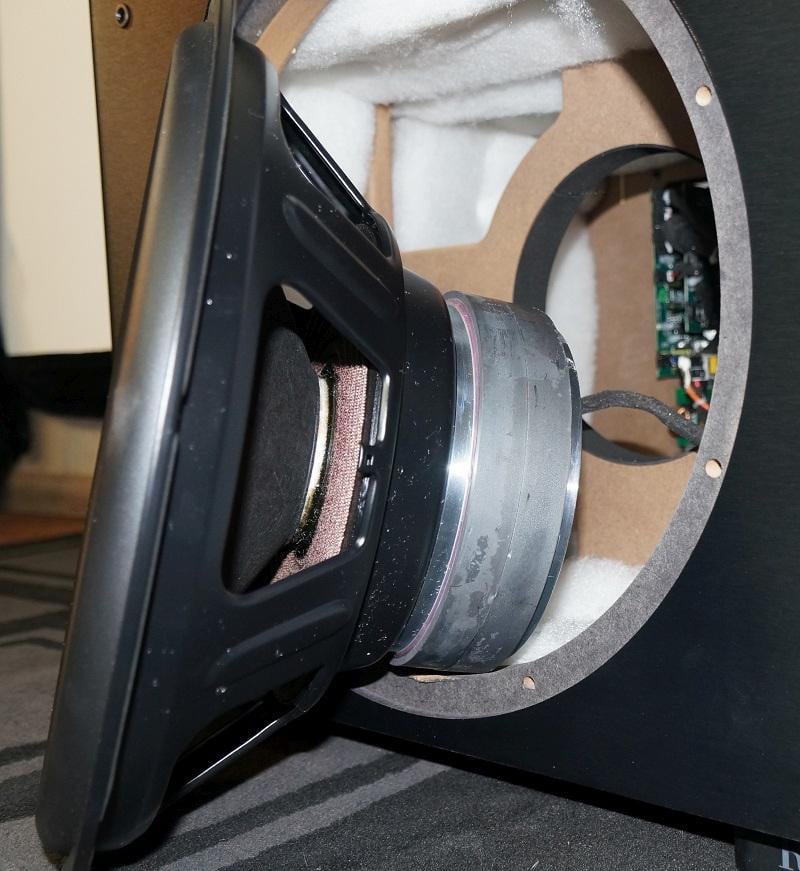 Acoustics HT/1510 II Sealed Subwoofer Review | Audioholics