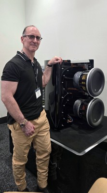 JL Audio Gotham sub w Gene