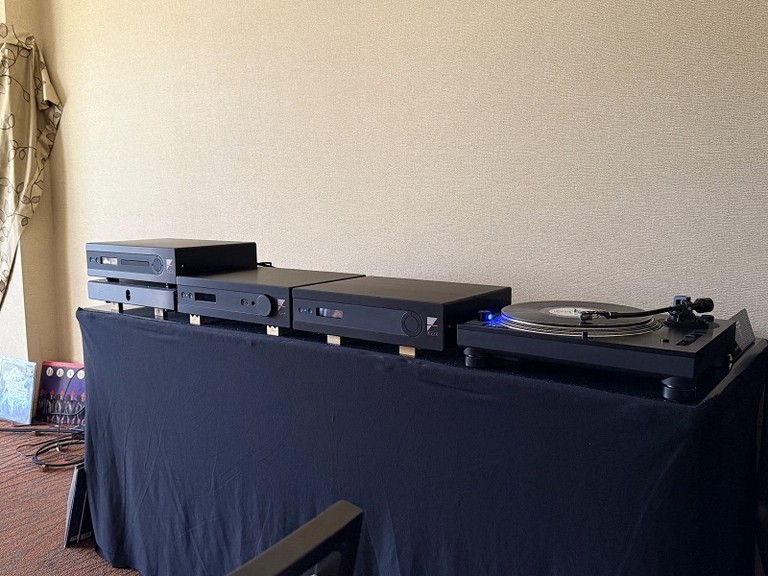 Ayre Acoustics and Seawave pic 3