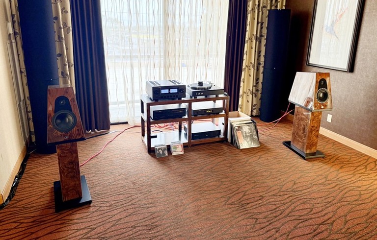 Luxman QLN pic 1